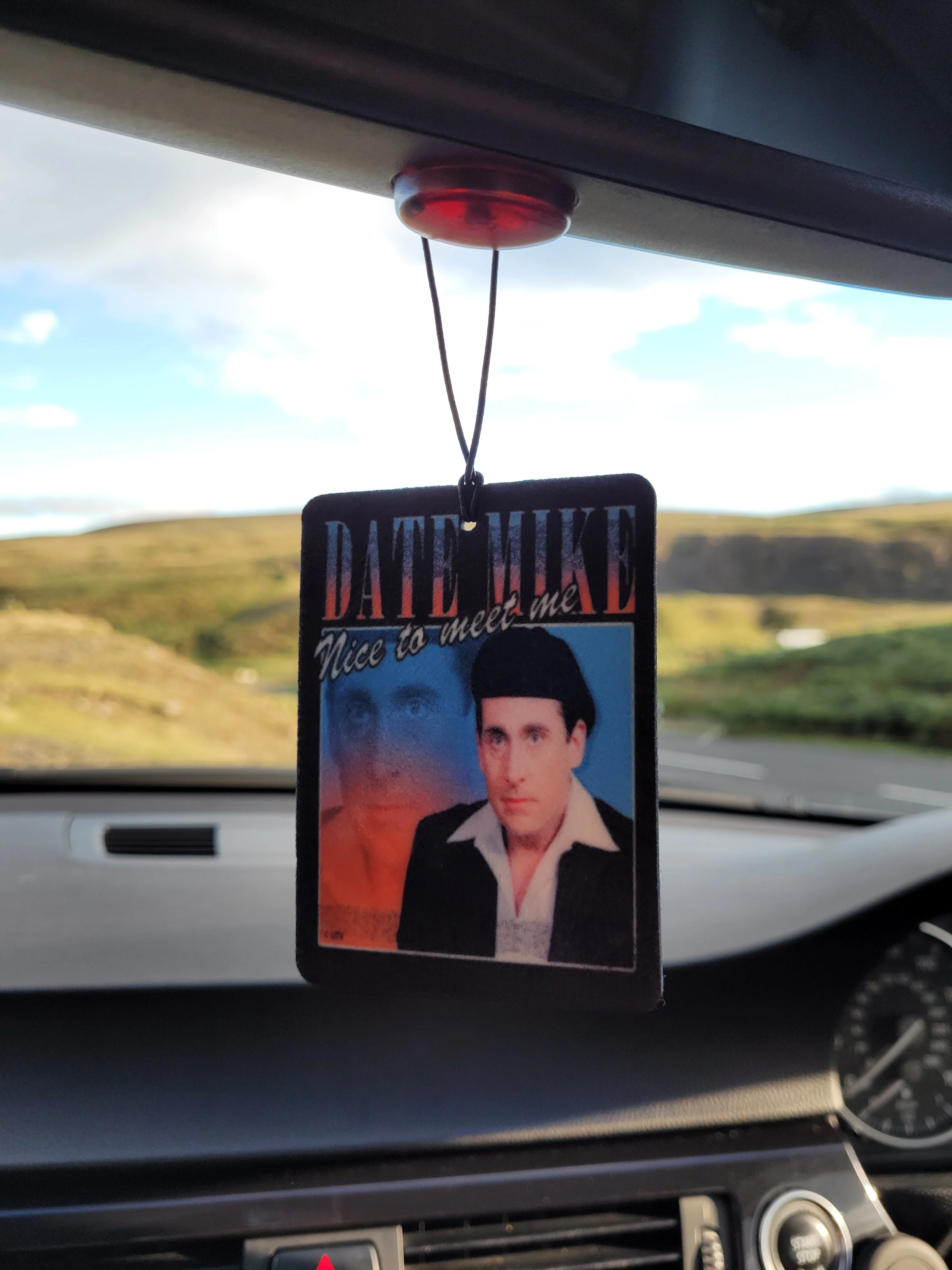 Date Mike - Image 2